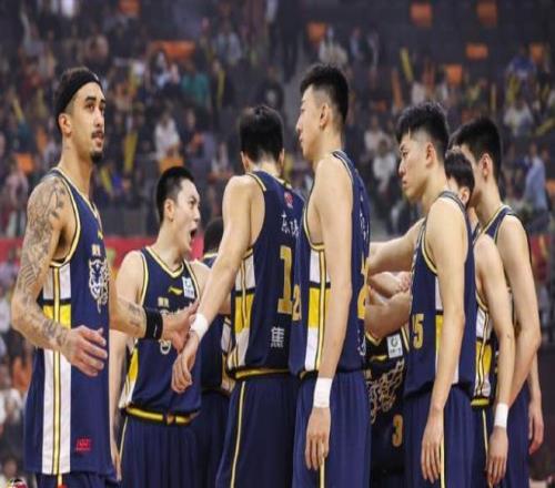 德篮甲焦点,之战,中流砥柱球,万博manbetx体育平台,万博体育官网,万博体育app下载,ManBetX,SPORTS